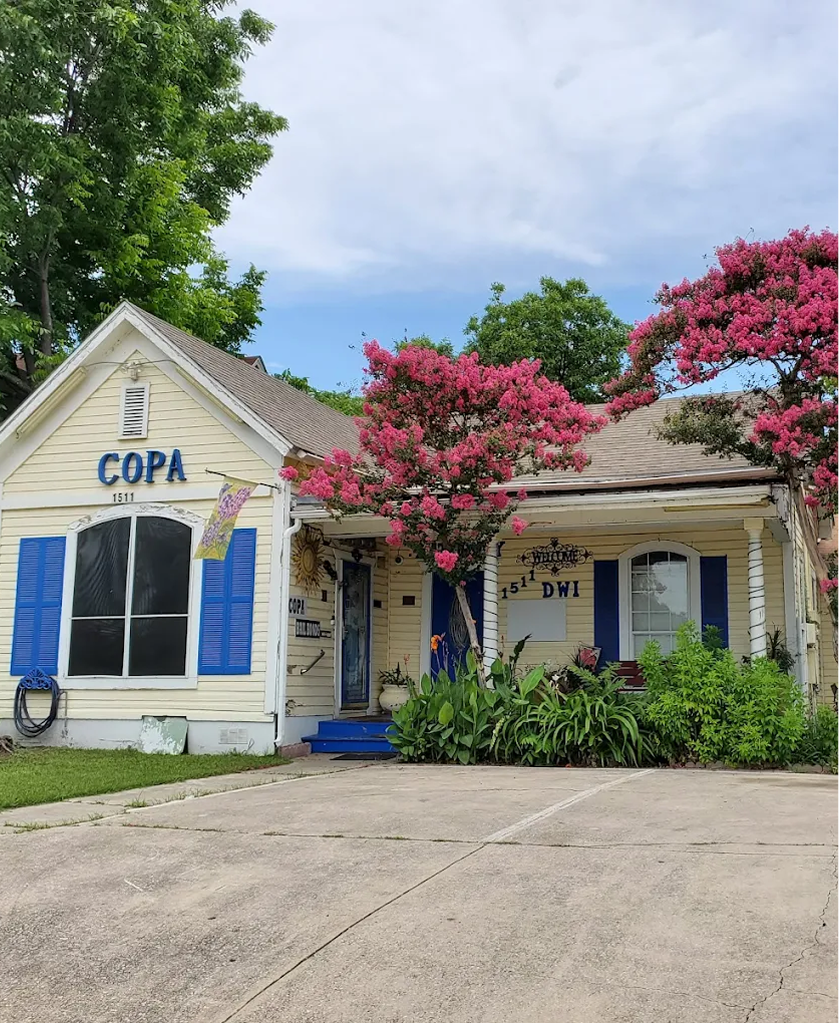 Bail bonds office at 1511 W Martin Street in San Antonio