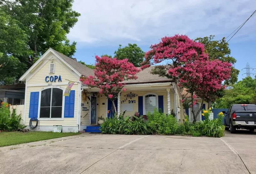 Exterior of the bail bonds office at 1511 W Martin Street, San Antonio